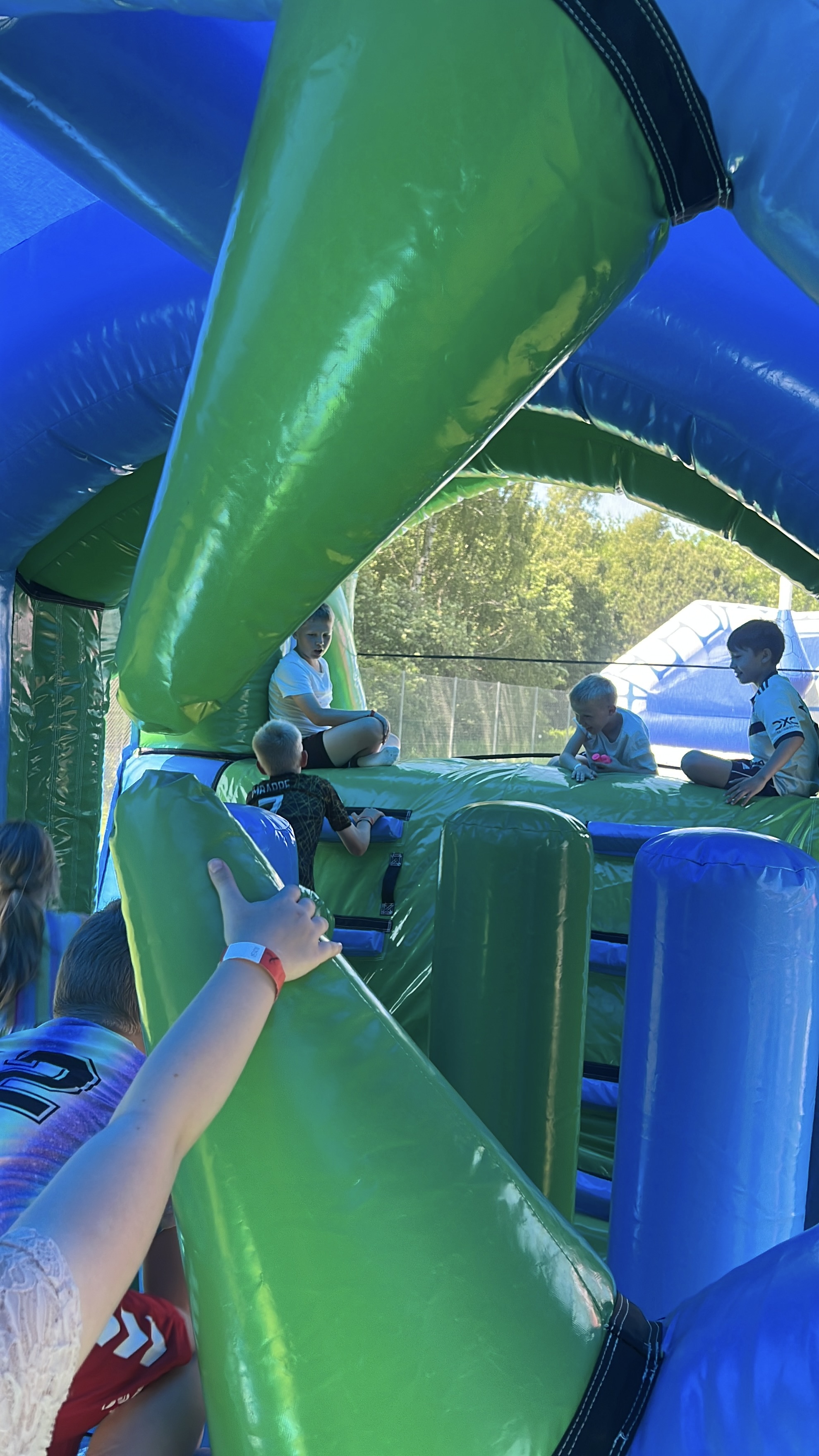 Hoppeborg, KÆMPE Forhindringsbane (12 meter) thumbnail 2